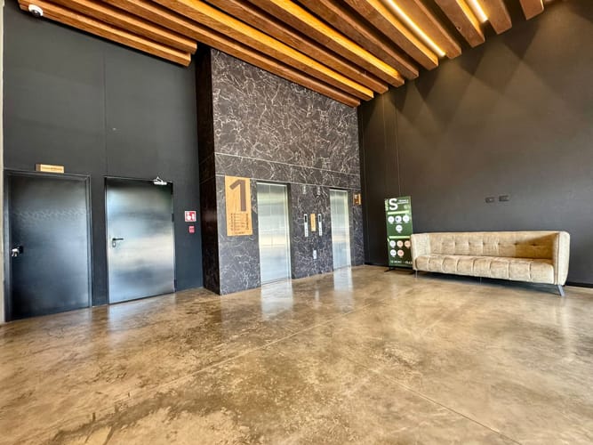 Oficina en arriendo en Vía Las Palmas, Envigado, 65 m² · foto 8 de 13