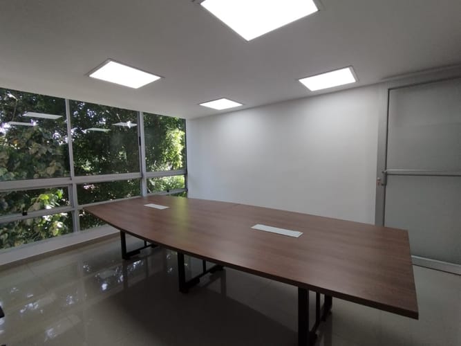 Oficina en arriendo en Laureles, Medellín, 30 m² · foto 3 de 9