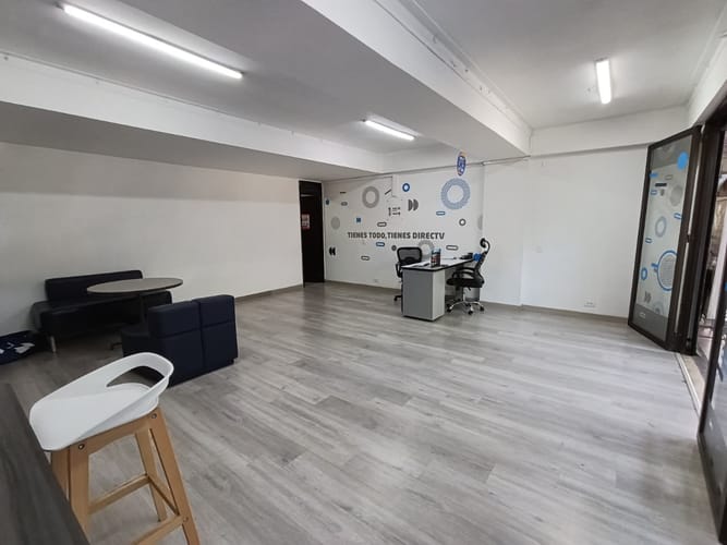 Local en arriendo en El Poblado, Medellín, 50 m² · foto 3 de 12