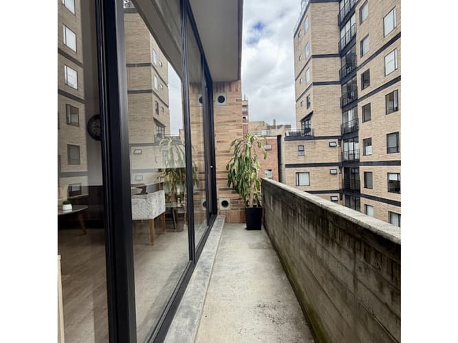 Apartamento de 1 alcoba en venta en Chicó Reservado, Bogotá, 54 m² · foto 3 de 7