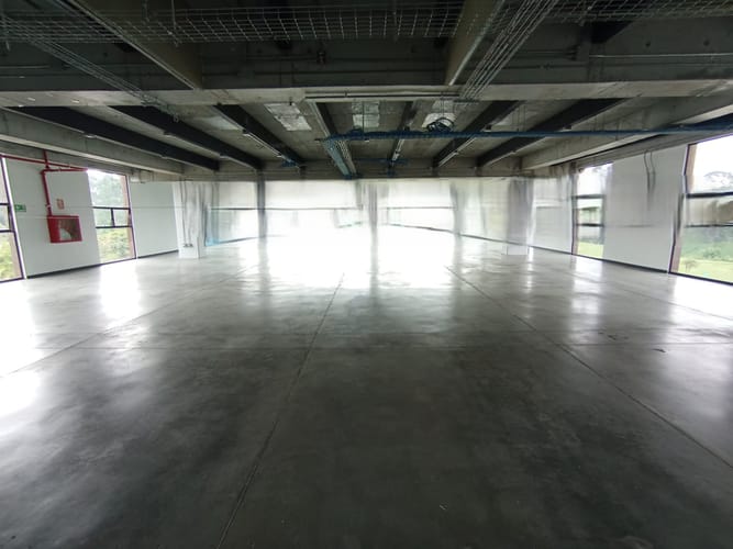 Oficina en arriendo en Llano Grande, Rionegro, 600 m² · foto 6 de 9