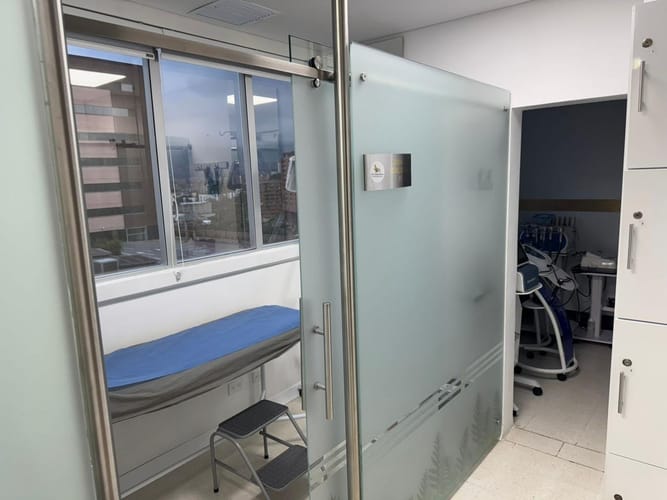 Consultorio en arriendo en Mayorca, Sabaneta, 33 m² · foto 7 de 8