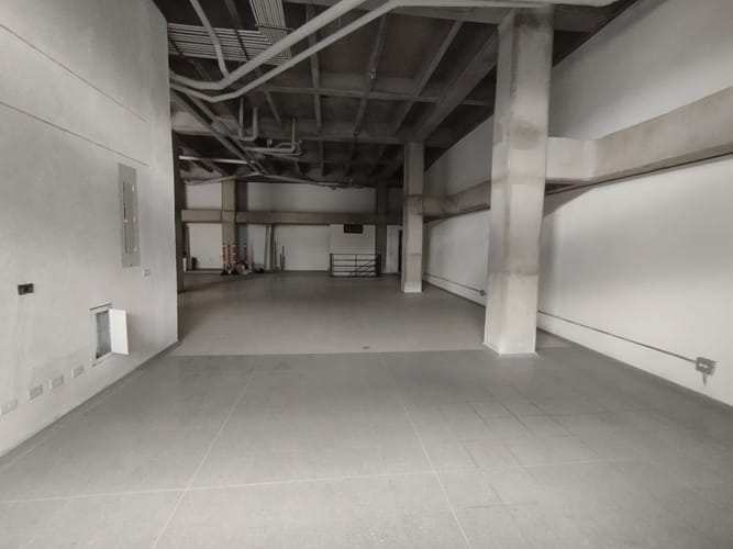 Local en arriendo en Camparola, Itagüí, 334 m² · foto 10 de 12