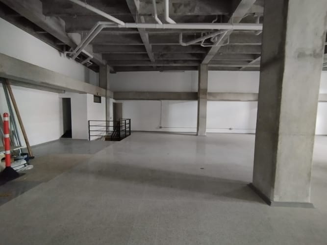 Local en arriendo en Camparola, Itagüí, 334 m² · foto 12 de 12