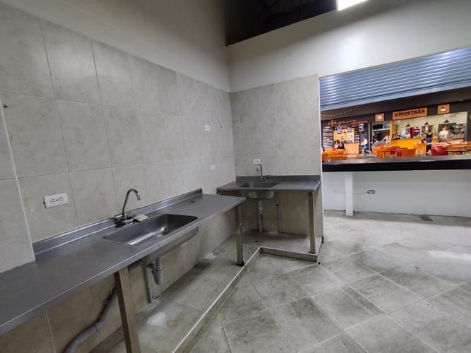 Local en arriendo en Las Lomitas, Sabaneta, 42 m² · foto 2 de 8