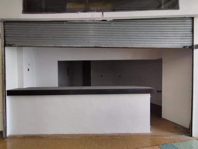 Local en arriendo en El Poblado, Medellín, 29 m² · foto 2 de 9