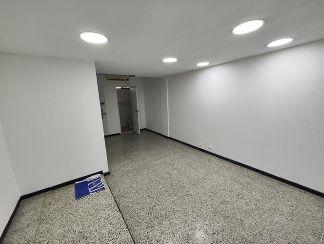 Oficina en arriendo en Otraparte, Envigado, 100 m² · foto 5 de 10