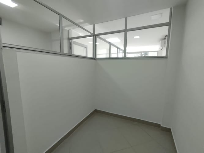 Oficina en arriendo en Laureles, Medellín, 85 m² · foto 3 de 12