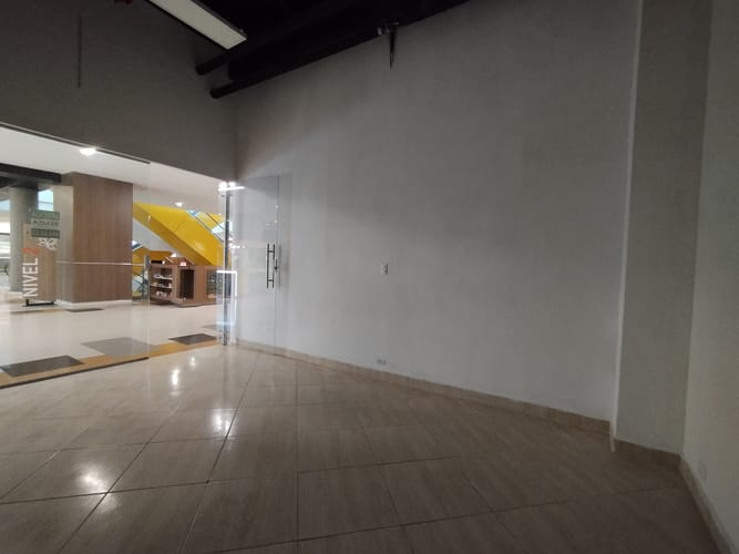 Local en arriendo en Suramérica, Itagüí, 21 m² · foto 4 de 6