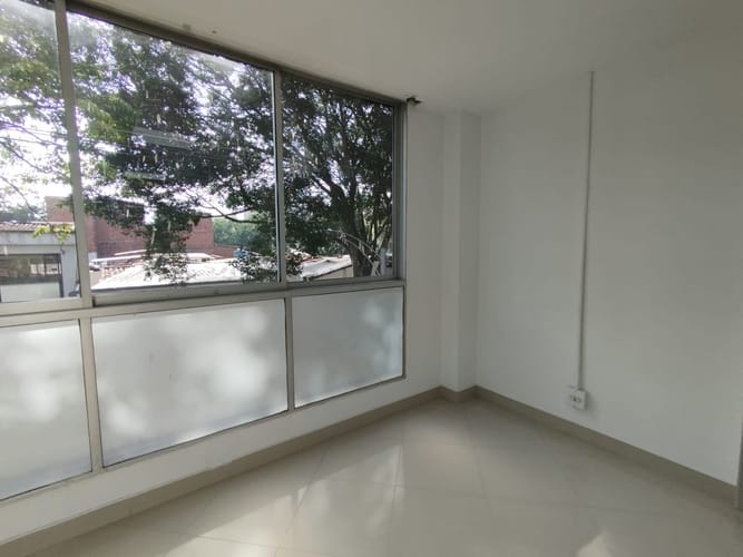 Oficina en arriendo en Laureles, Medellín, 85 m² · foto 6 de 12