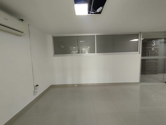 Oficina en arriendo en Laureles, Medellín, 85 m² · foto 9 de 12