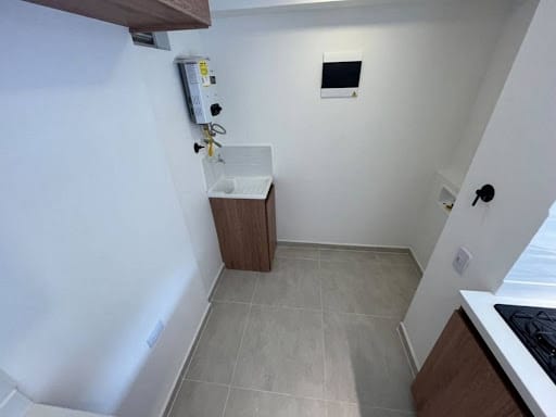Apartamento de 2 alcobas en arriendo en Loma De San Jose, Sabaneta, 55 m² · foto 5 de 8