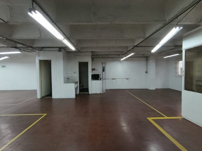 Local en arriendo en Perpetuo Socorro, Medellín, 150 m² · foto 2 de 14