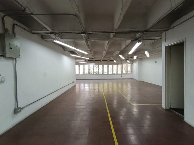 Local en arriendo en Perpetuo Socorro, Medellín, 150 m² · foto 10 de 14