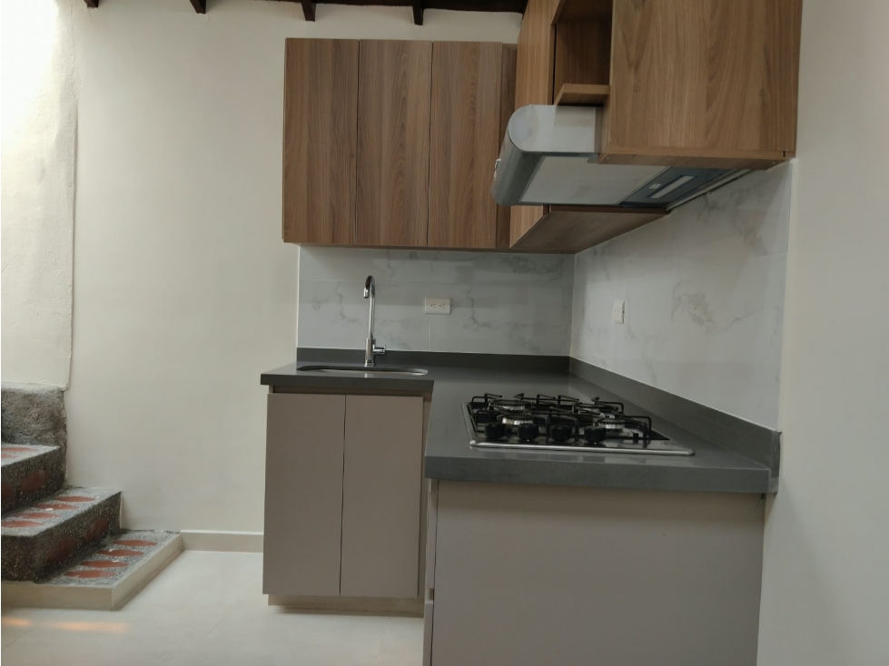 Apartamento en arriendo en La Candelaria, Medellín · foto 2 de 23