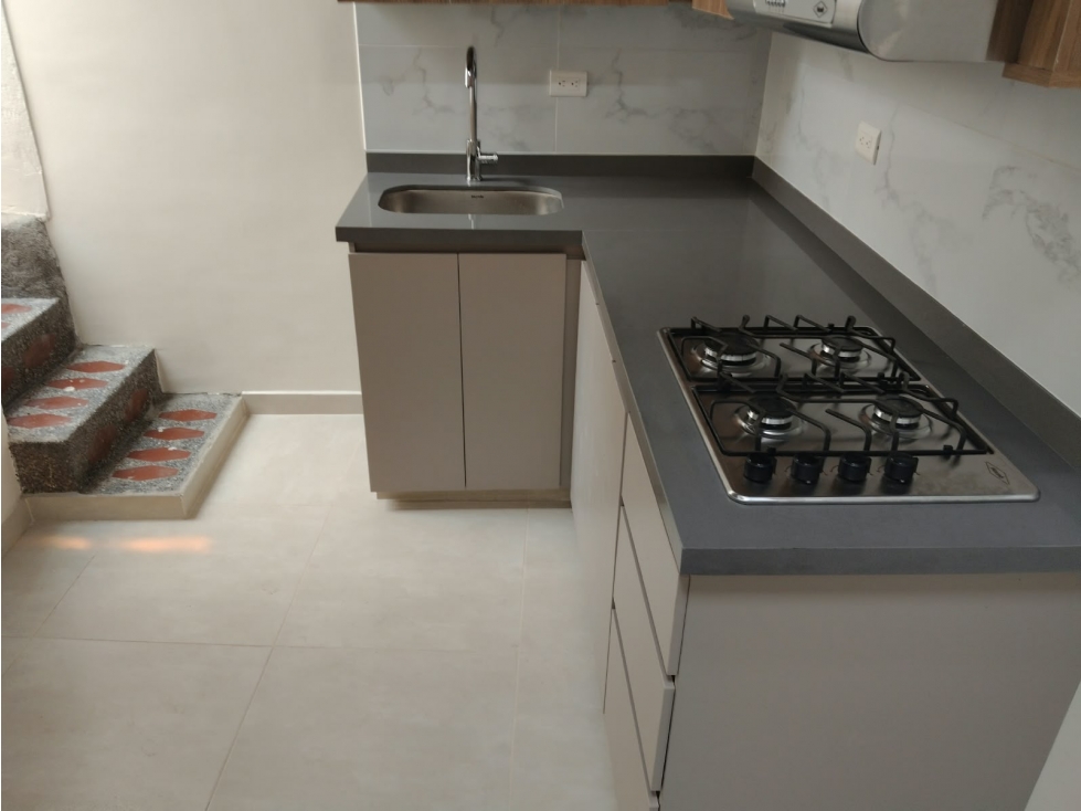 Apartamento en arriendo en La Candelaria, Medellín · foto 4 de 23