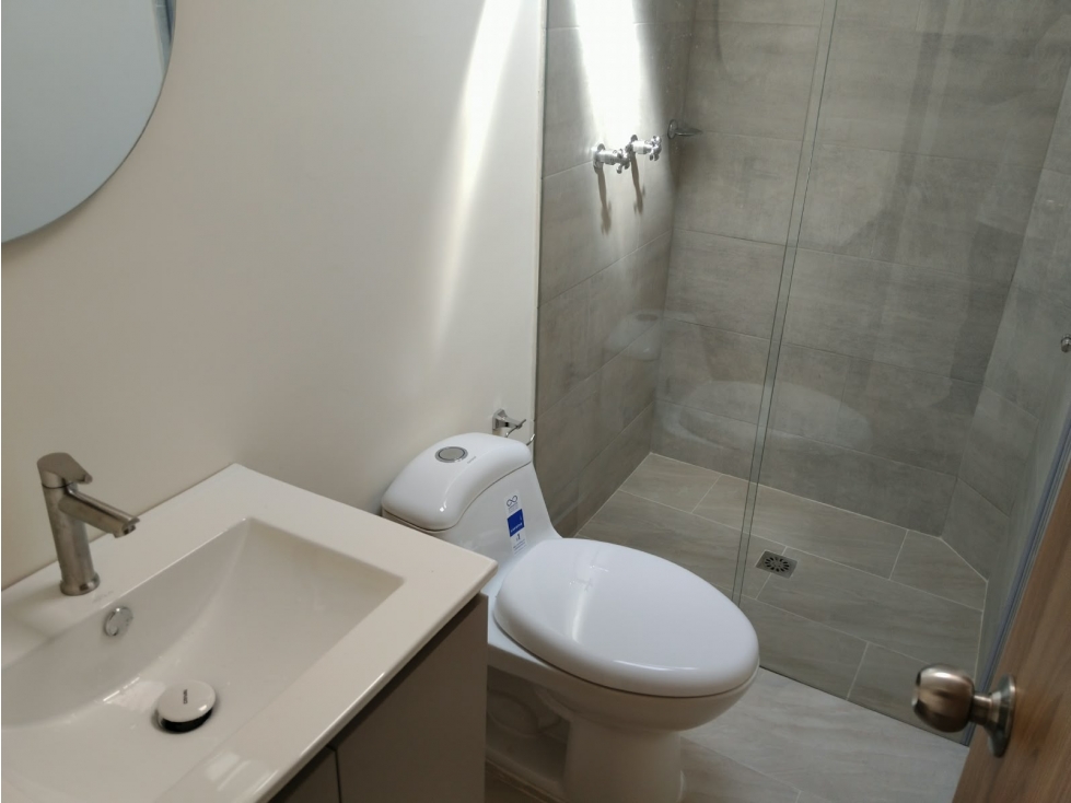 Apartamento en arriendo en La Candelaria, Medellín · foto 9 de 23