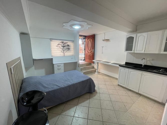 Apartamento de 1 alcoba en arriendo en Boston, Medellín, 55 m² · foto 4 de 10
