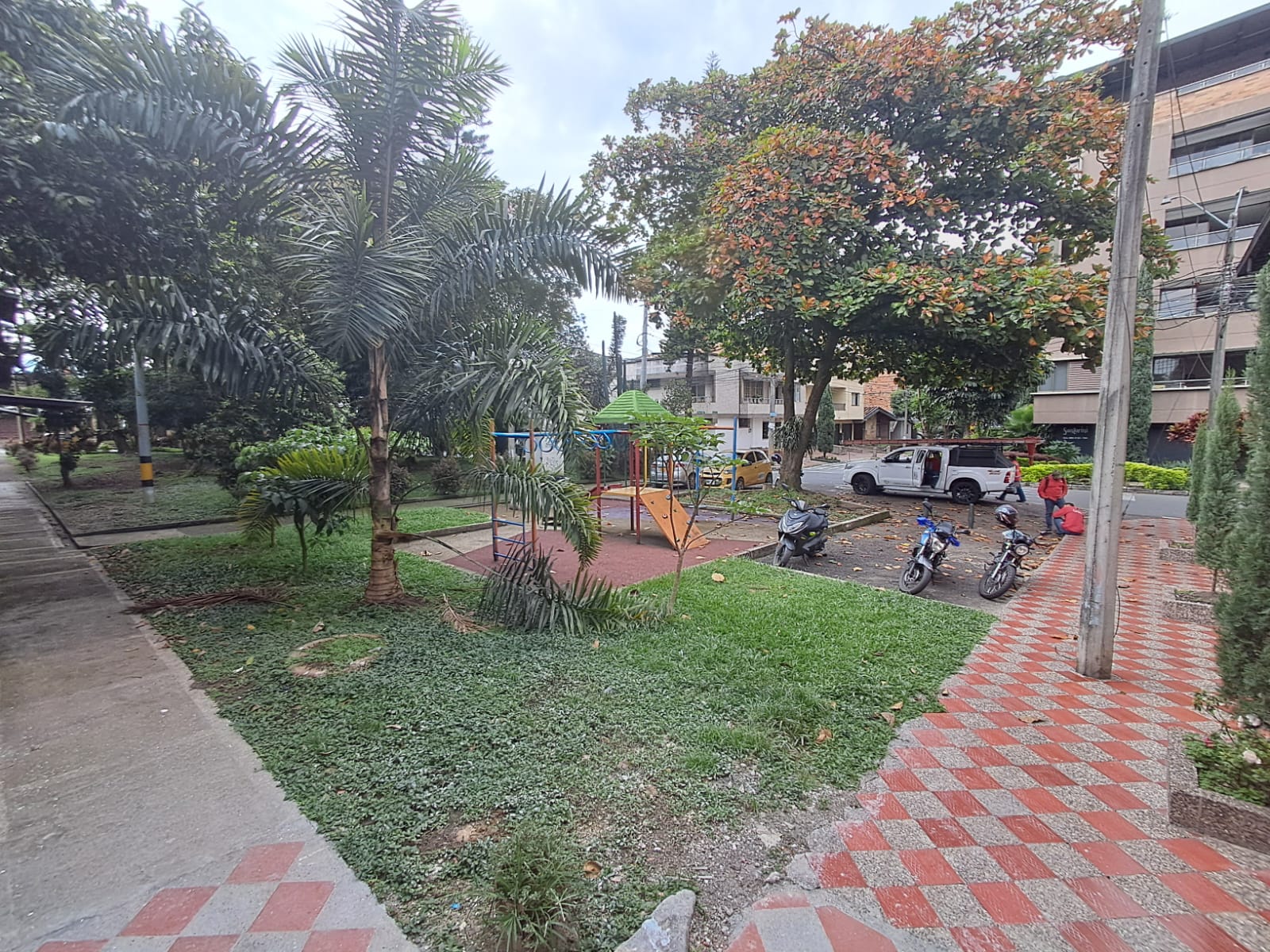 Apartamento en arriendo en Laureles, Medellín · foto 6 de 20