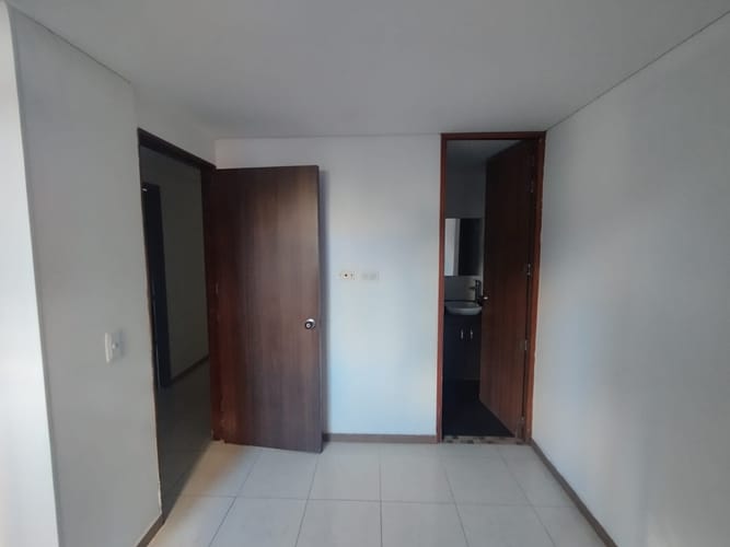Apartamento de 3 alcobas en arriendo en La Hondonada, Medellín, 63 m² · foto 5 de 20