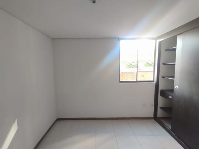 Apartamento de 3 alcobas en arriendo en La Hondonada, Medellín, 63 m² · foto 7 de 20