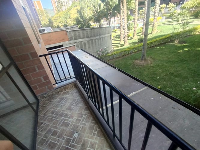 Apartamento de 3 alcobas en arriendo en La Hondonada, Medellín, 63 m² · foto 17 de 20