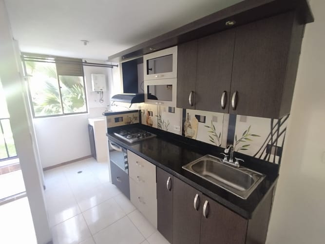 Apartamento de 3 alcobas en arriendo en La Hondonada, Medellín, 63 m² · foto 19 de 20