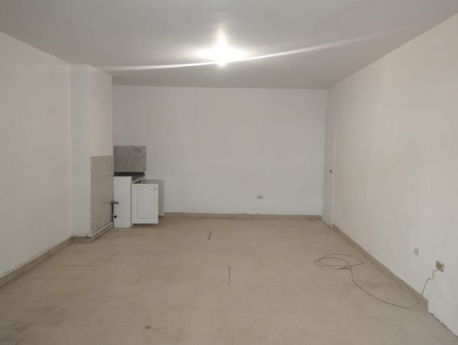 Local en arriendo en La Candelaria, Medellín, 32 m² · foto 4 de 16