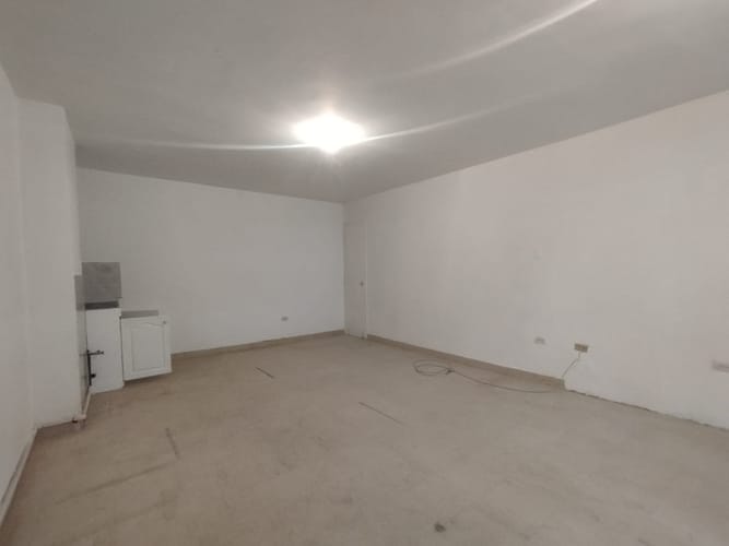Local en arriendo en La Candelaria, Medellín, 32 m² · foto 7 de 16