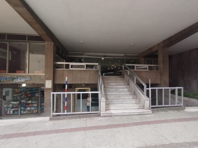 Local en arriendo en La Candelaria, Medellín, 32 m² · foto 16 de 16
