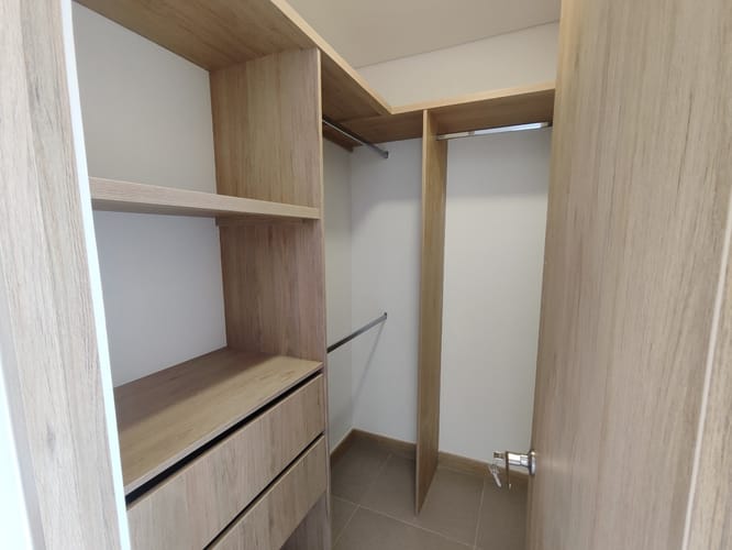 Apartamento de 3 alcobas en arriendo en El Poblado, Medellín, 127 m² · foto 6 de 20