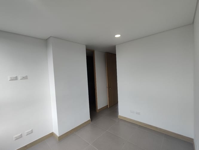 Apartamento de 3 alcobas en arriendo en El Poblado, Medellín, 127 m² · foto 8 de 20