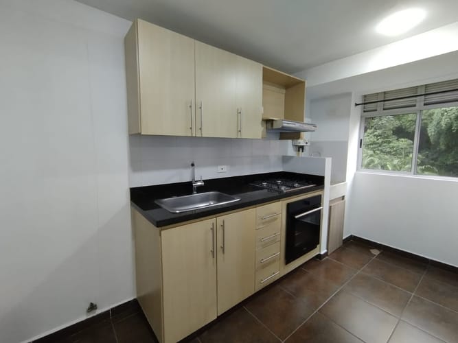 Apartamento de 3 alcobas en arriendo en Las Lomitas, Sabaneta, 64 m² · foto 8 de 20