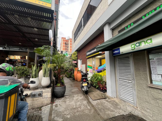 Local en arriendo en Belén, Medellín, 12 m² · foto 6 de 13
