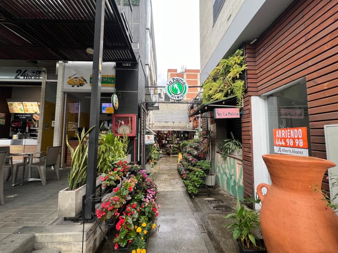 Local en arriendo en Belén, Medellín, 12 m² · foto 8 de 13