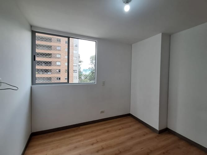 Apartamento de 3 alcobas en arriendo en Villa Carlota, Medellín, 106 m² · foto 7 de 20