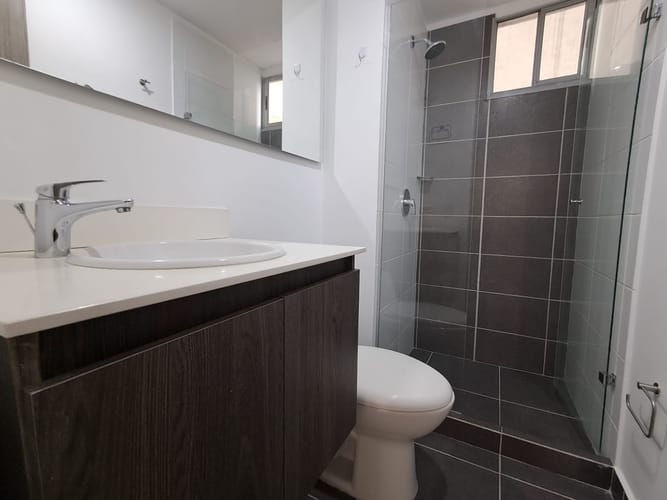 Apartamento de 3 alcobas en arriendo en Villa Carlota, Medellín, 106 m² · foto 17 de 20