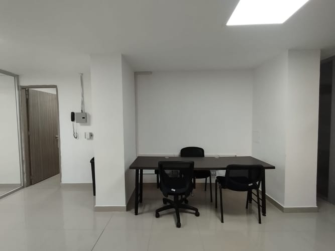 Oficina en arriendo en Laureles, Medellín, 40 m² · foto 5 de 15