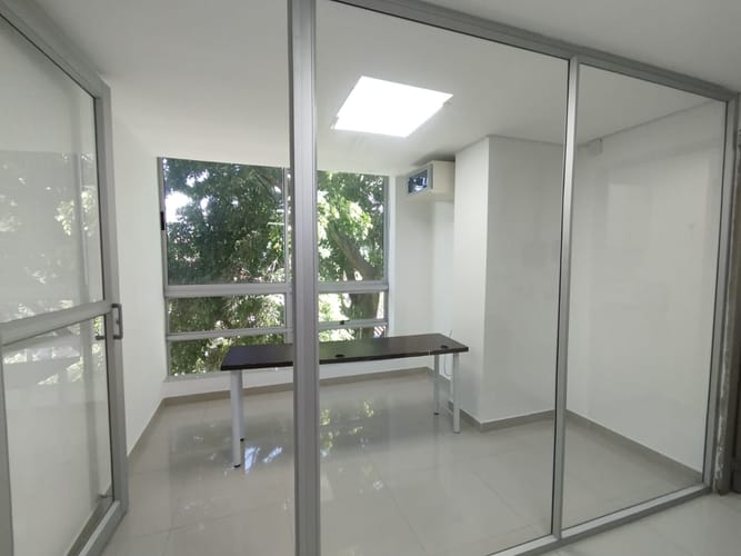 Oficina en arriendo en Laureles, Medellín, 40 m² · foto 6 de 15