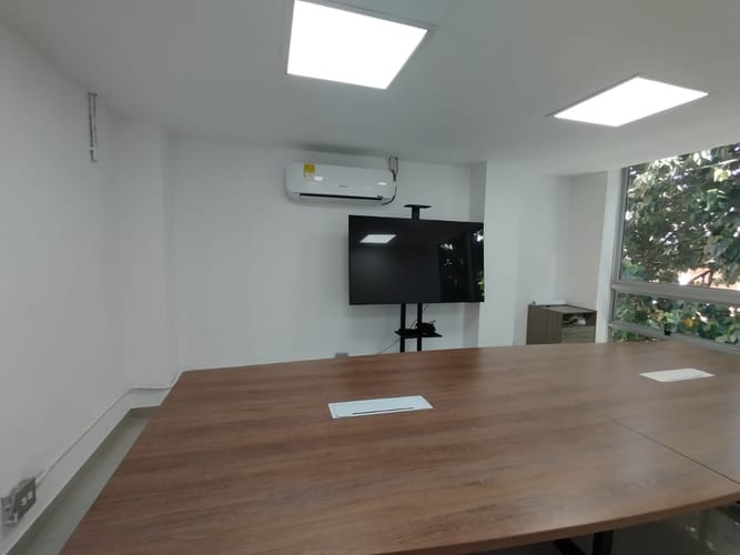 Oficina en arriendo en Laureles, Medellín, 35 m² · foto 6 de 9