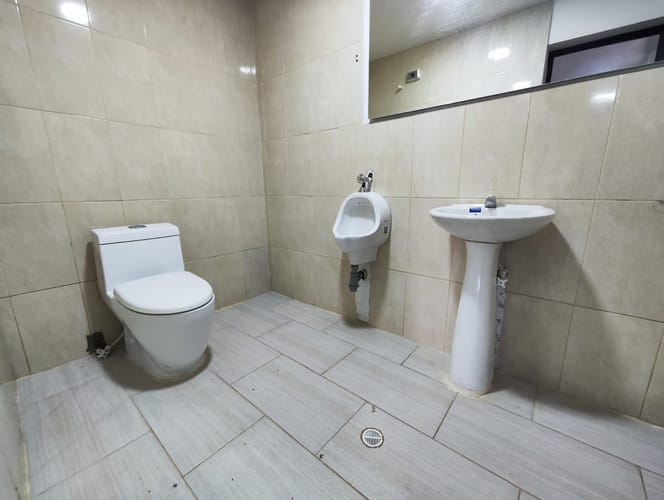 Local en arriendo en La Esmeralda, Itagüí, 238 m² · foto 12 de 13
