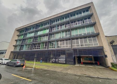 Local en arriendo en Guayabal, Medellín, 203 m² · foto 5 de 8