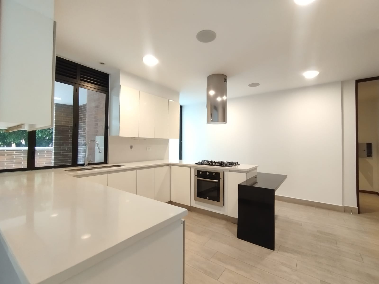 Apartamento en arriendo en Urbanización Las Cumbres, Medellín · foto 5 de 20