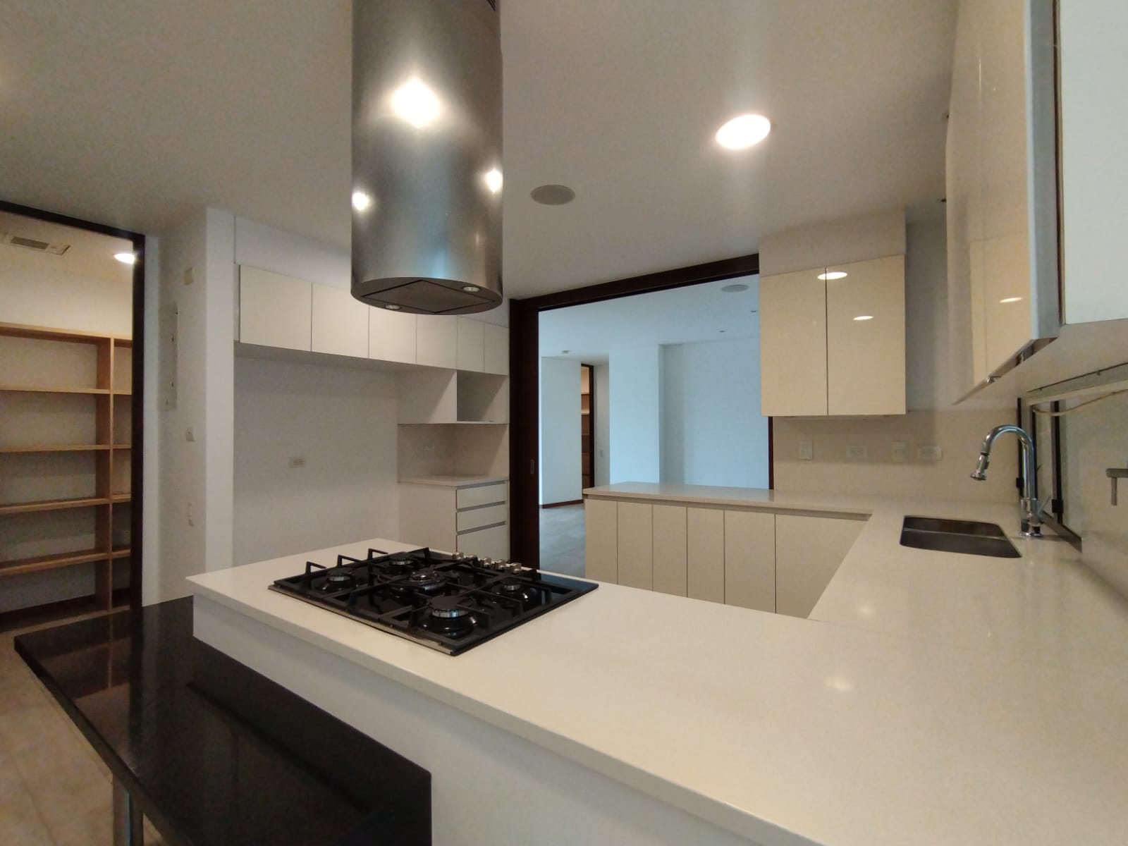 Apartamento en arriendo en Urbanización Las Cumbres, Medellín · foto 9 de 20