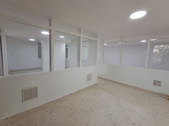 Oficina en arriendo en Laureles, Medellín, 50 m² · foto 2 de 20