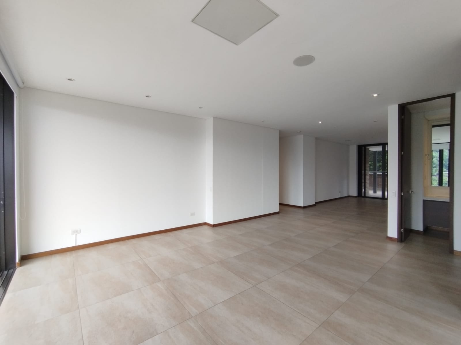 Apartamento en arriendo en Urbanización Las Cumbres, Medellín · foto 17 de 20