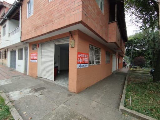 Local en arriendo en La Palma, Medellín, 37 m² · foto 2 de 9