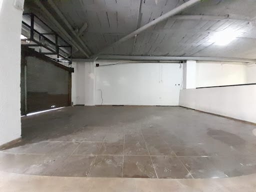 Local en arriendo en Villa Nueva, Medellín, 145 m² · foto 2 de 11