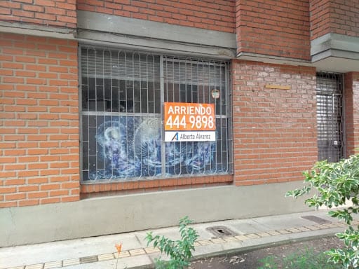 Local en arriendo en Cuarta Brigada, Medellín, 32 m² · foto 2 de 10