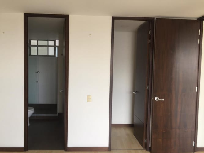 Apartamento de 2 alcobas en arriendo en El Poblado, Medellín, 92 m² · foto 8 de 11